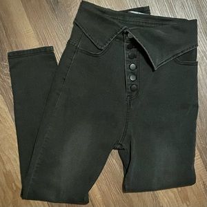 Fashionemoji black skinny jeans!